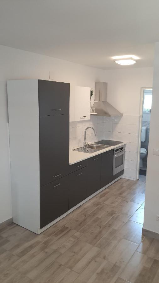 Zrinec Apartman Vir Kültér fotó